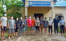 10 người Việt khai đi bộ từ Phnom Penh về đến biên giới Việt Nam